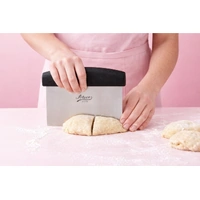 Ateco Bench Scraper With Black Handle - 6 Inch