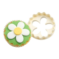 Fmm Cupcake Cutter- (Blossom / Scallop)