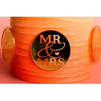 6 PCS Gold Mr and Mrs Toppers Iconic Cake Art