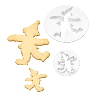 Plastic Clown Cutter Set 2pc